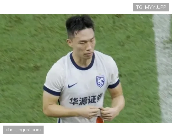 武汉三镇贺惯防守漏洞频现，四粒失球均与中卫失位相关